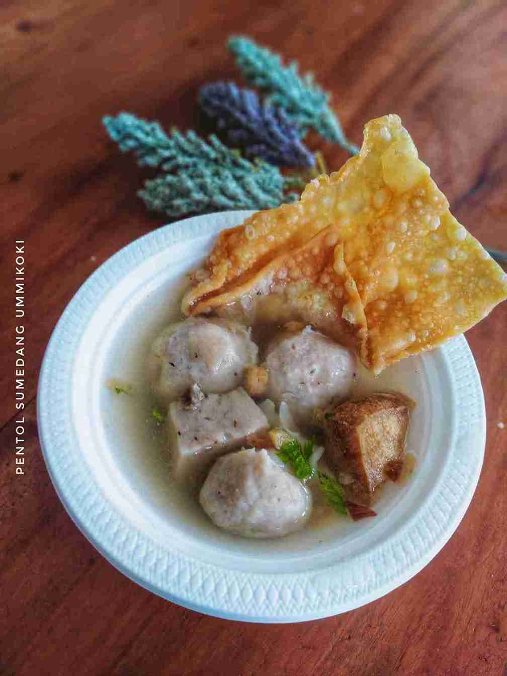 resep kuah bakso enak untuk jualan, cara membuat kuah bakso enak, resep kuah bakso gurih, kuah bakso bening, bumbu kuah bakso, resep kuah bakso sapi, kuah bakso untuk usaha, resep bakso jualan, kuah bakso gurih tahan lama